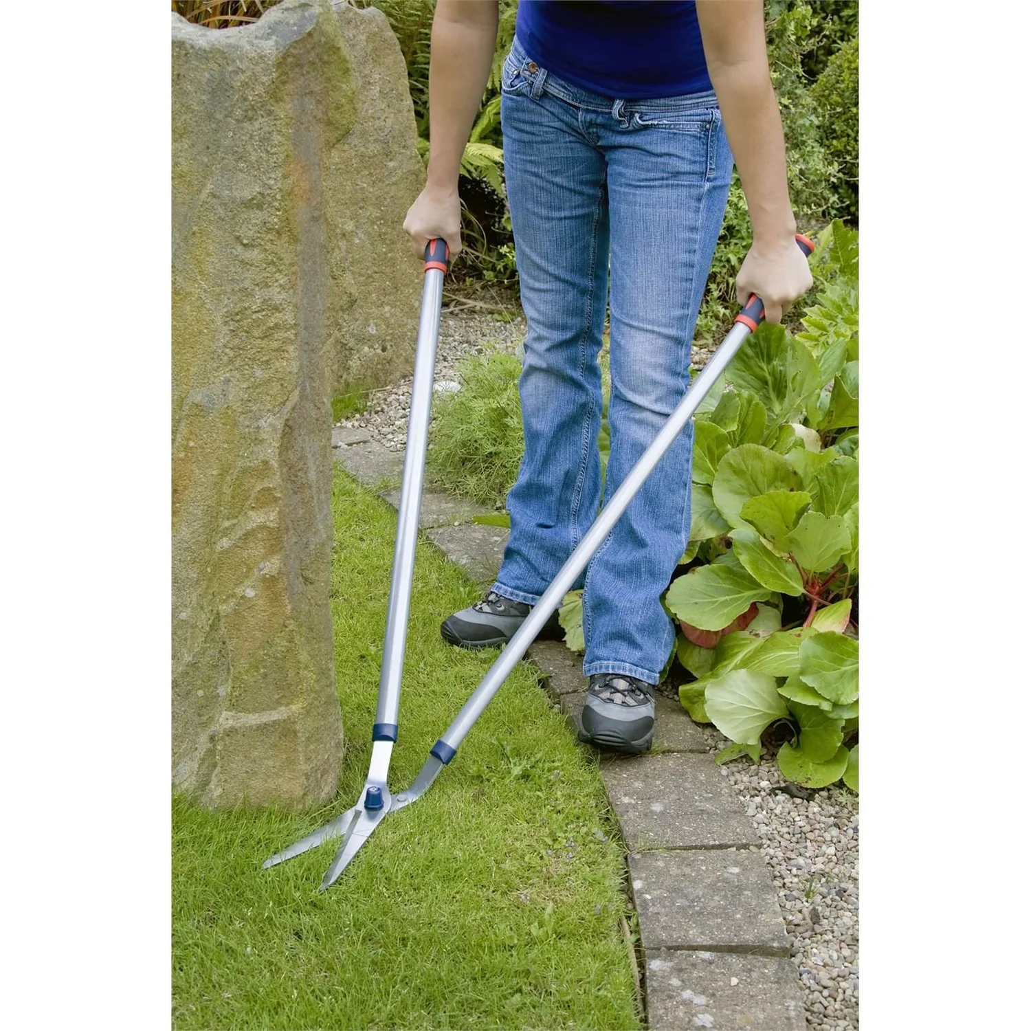 Spear & Jackson Razorsharp Lawn Shears 2 Spear & Jackson Razorsharp Lawn Shears - Image 2