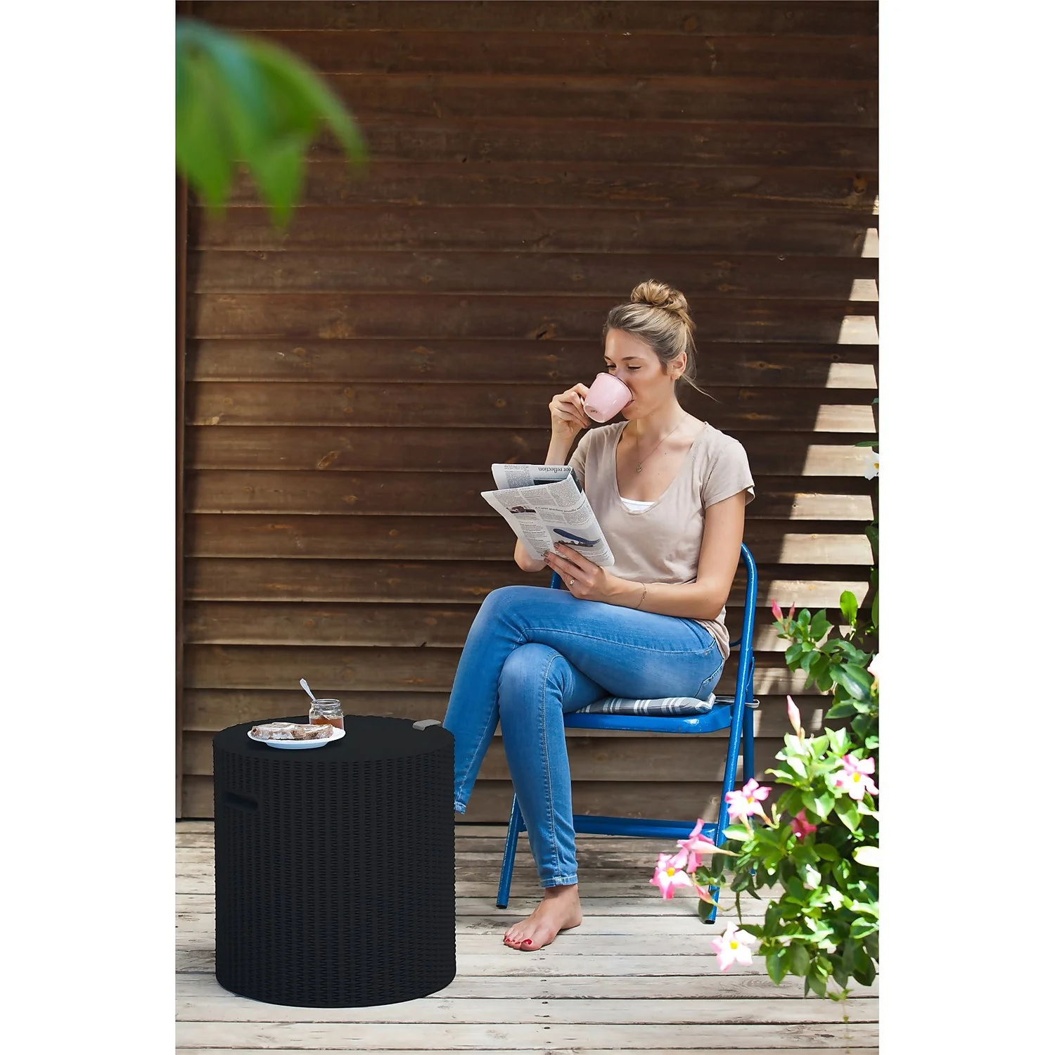 Keter Cool Stool Outdoor Ice Cooler Table 39L - Graphite 2 Keter Cool Stool Outdoor Ice Cooler Table 39L - Graphite - Image 2