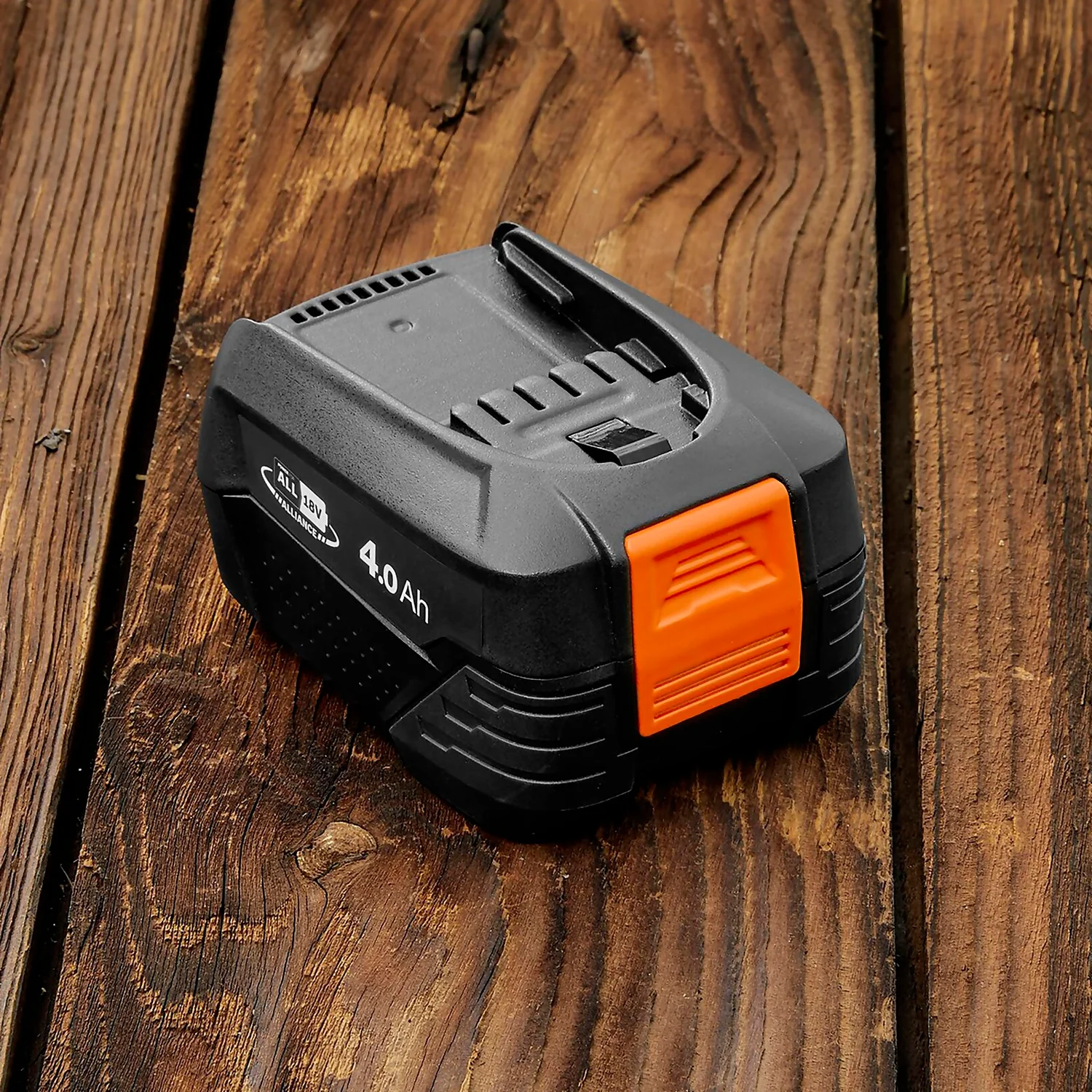 GARDENA Power 4 ALL Battery 18V 4.0Ah 2 GARDENA Power 4 ALL Battery 18V 4.0Ah - Image 2