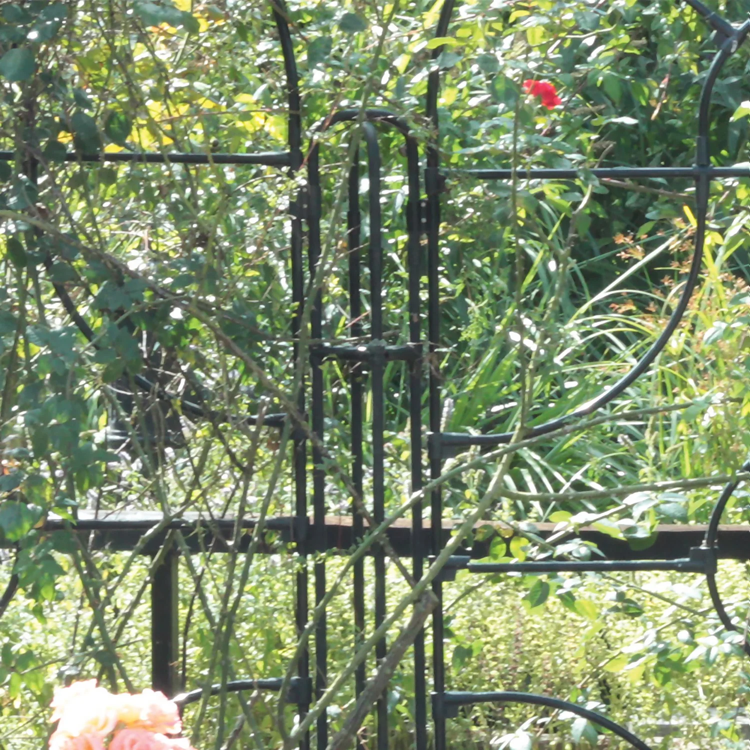 Agriframes Garden Screen Mounting Pillar 1.5m - Black 2 Agriframes Garden Screen Mounting Pillar 1.5m - Black - Image 2