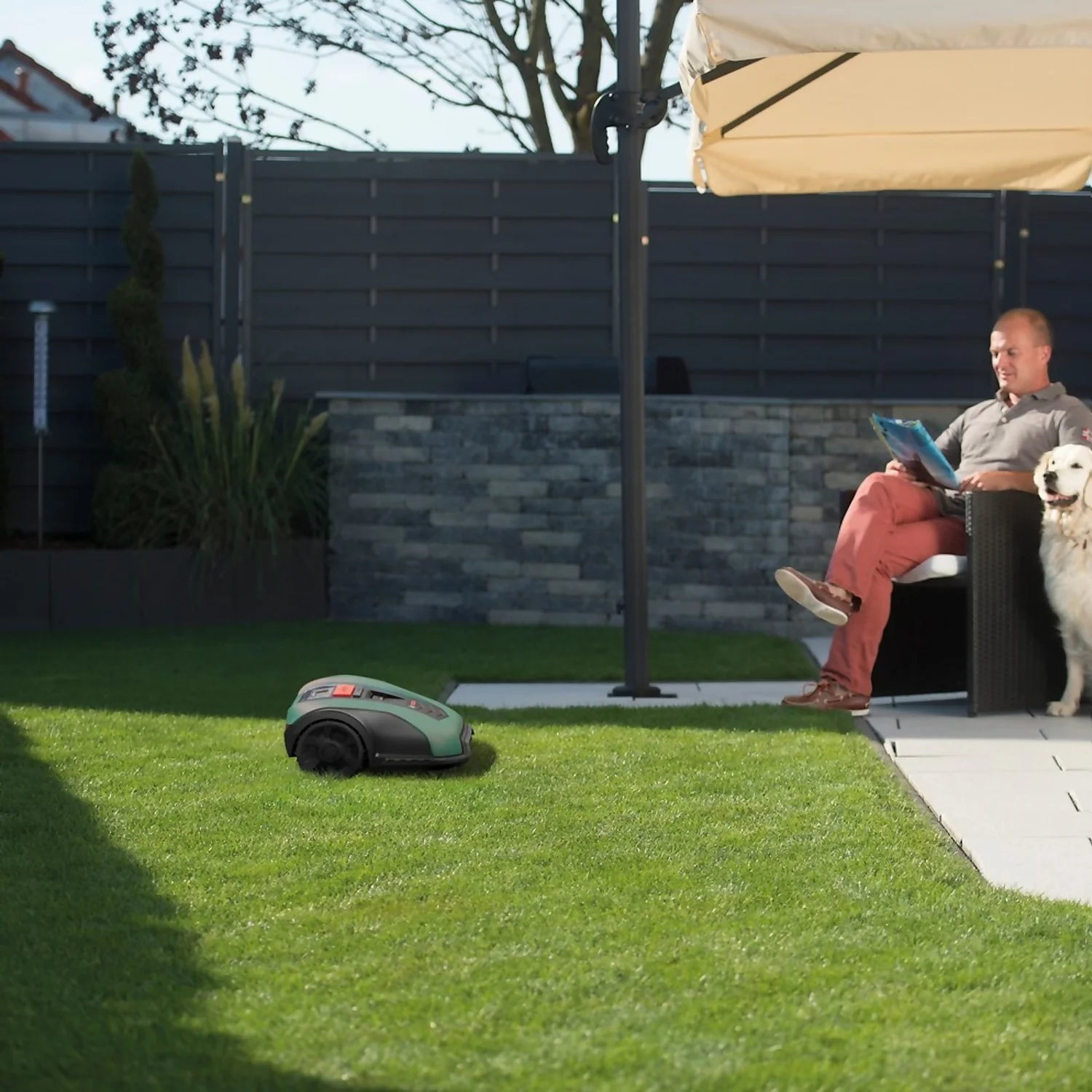 Bosch 18V Indego M Plus 700 Robotic Lawn Mower - 19cm 8 Bosch 18V Indego M Plus 700 Robotic Lawn Mower - 19cm - Image 8