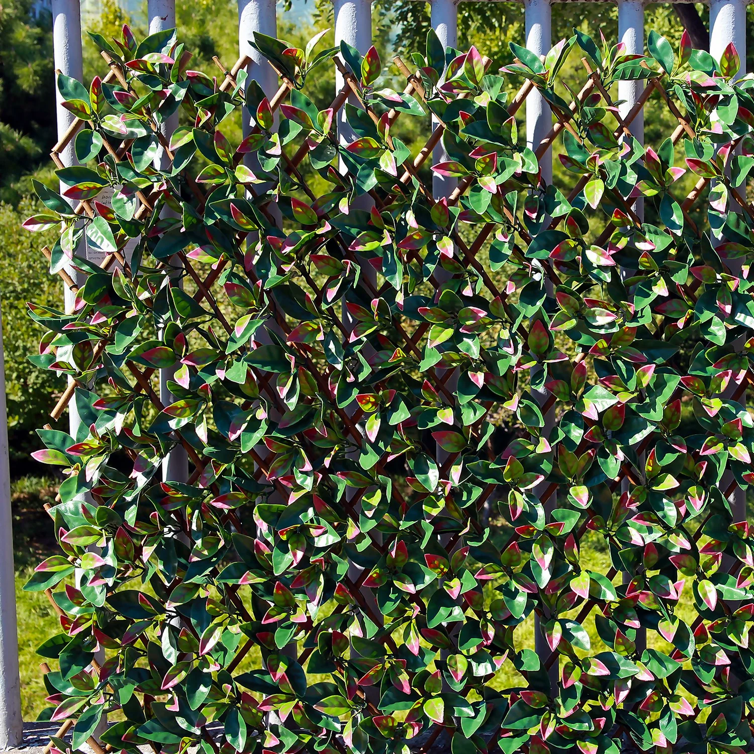 Faux Leaf Trellis 90x180cm - Red Robin 2 Faux Leaf Trellis 90x180cm - Red Robin - Image 2